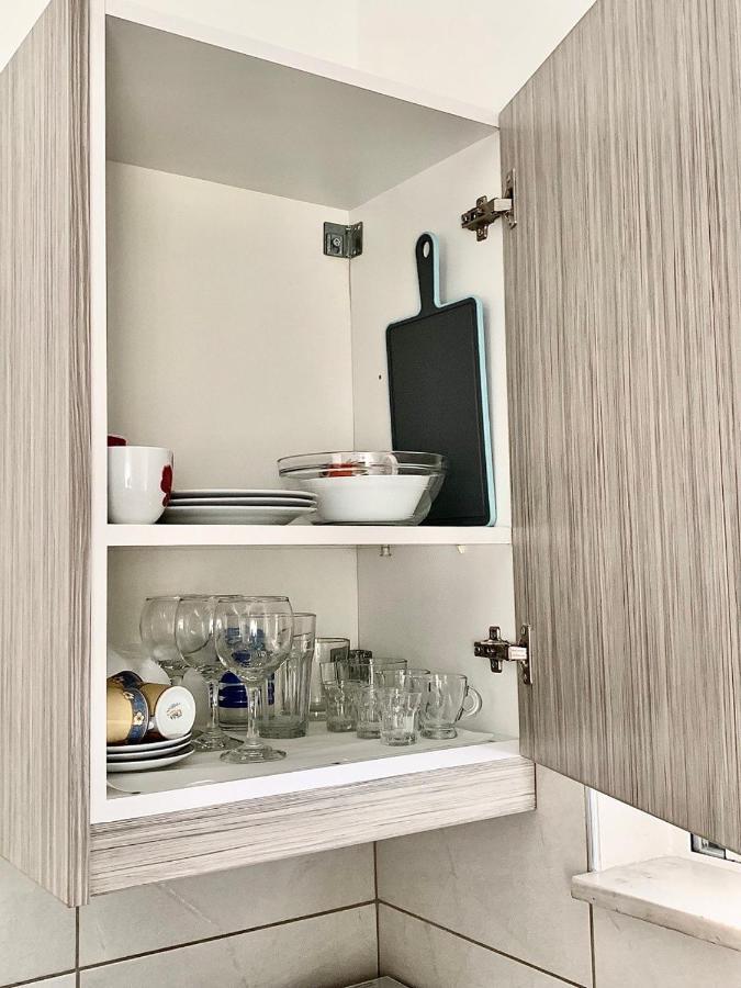 Appartement Santorini Studio For 2 Person In Athens Near Sea& Center Extérieur photo