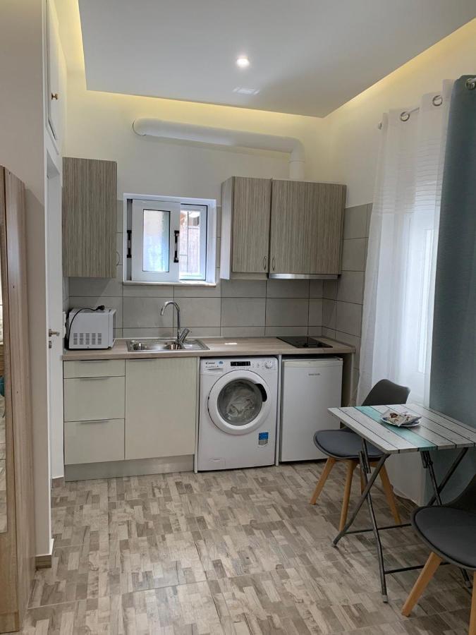 Appartement Santorini Studio For 2 Person In Athens Near Sea& Center Extérieur photo